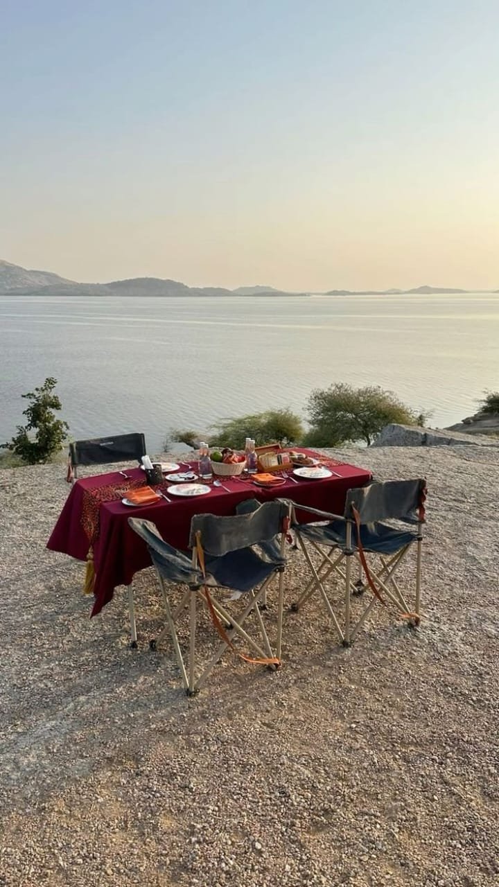 Rugged terrain and safari route in Jawai hills